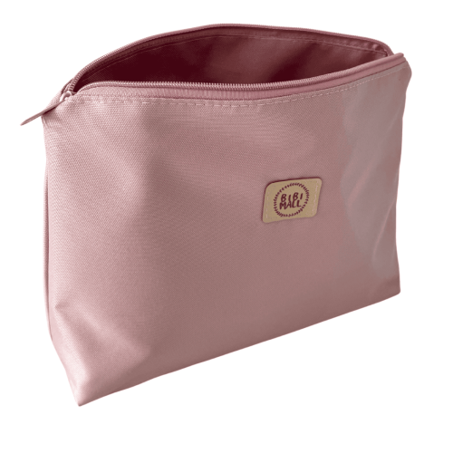 pojemna kosmetyczka na zamek, różowa na wyjazdy