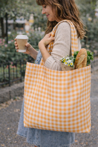 Torba zakupowa i plażowa wodoodporna w żółtą kratkę