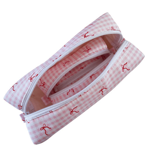 pojemne kosmetyczki damskie zestaw różowy