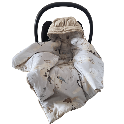 beżowy otulacz do fotelika na jesień i zimę